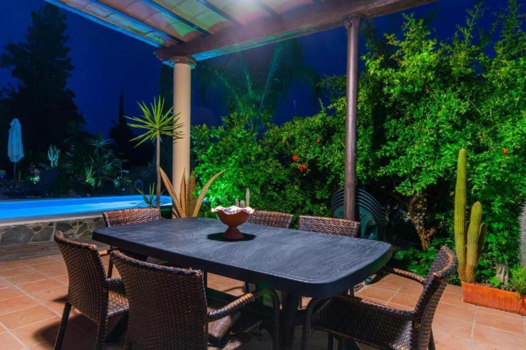 Finca Mallorquin Малага Экстерьер фото